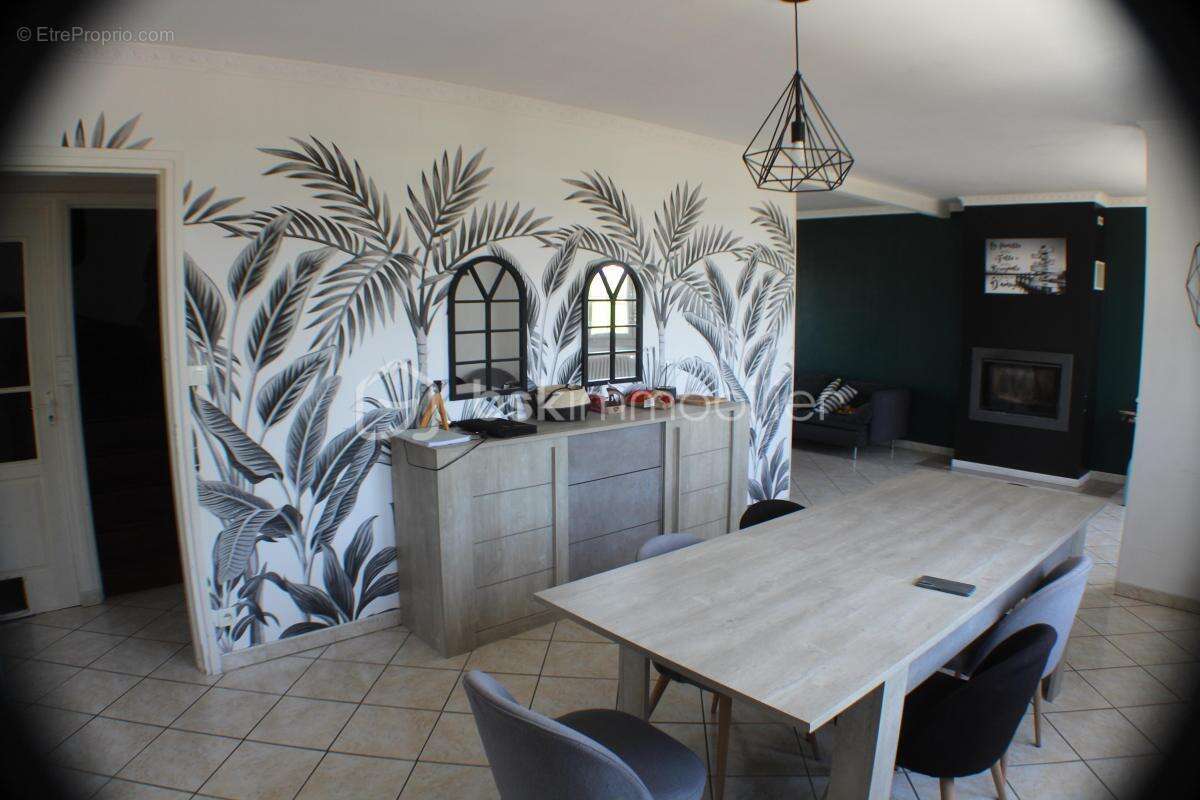 Maison à ROUVROY-EN-SANTERRE