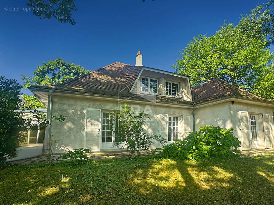 Maison à SAINT-FARGEAU-PONTHIERRY