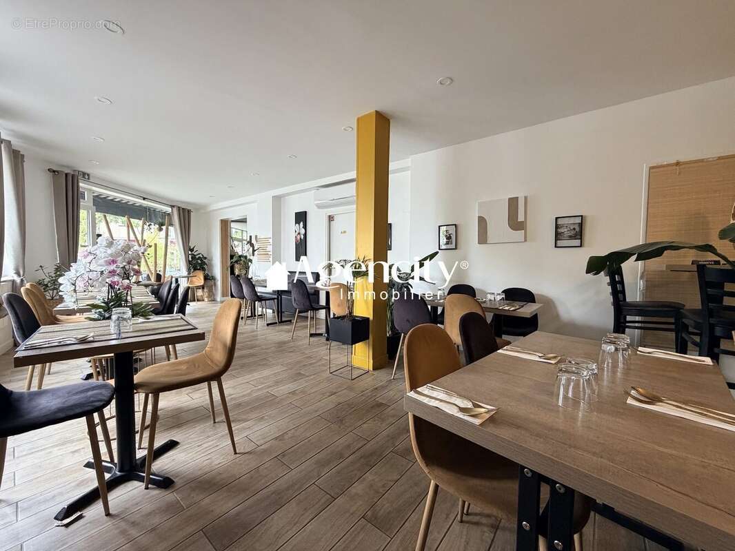 100 m² à Pontault-Combault  - photo 5