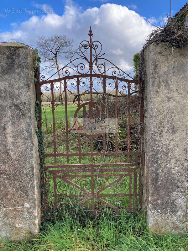 Maison à BOMMES
