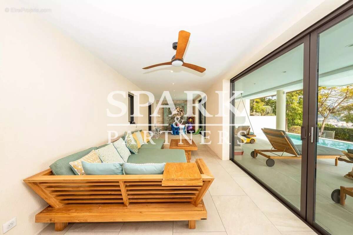 Appartement à ROQUEBRUNE-CAP-MARTIN