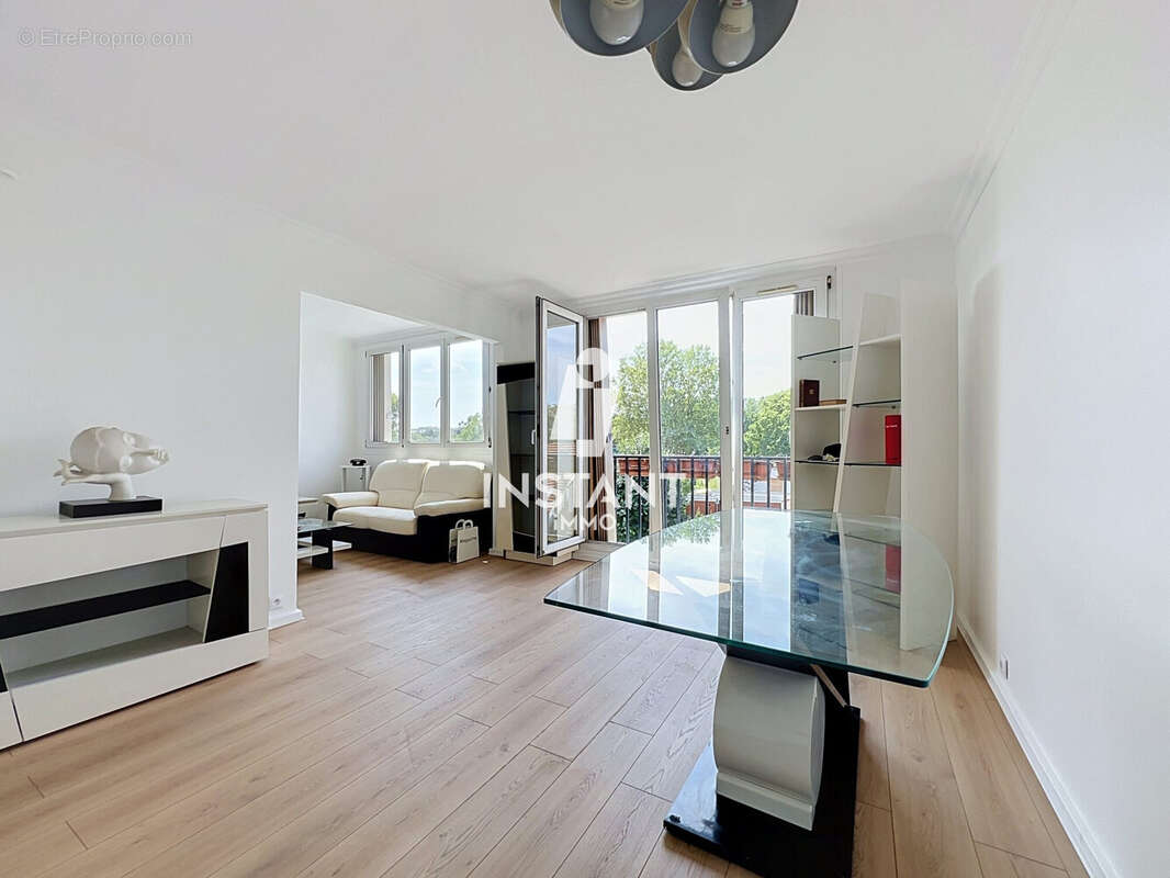 Appartement 65 m² à Joinville-Le-Pont  - photo 2