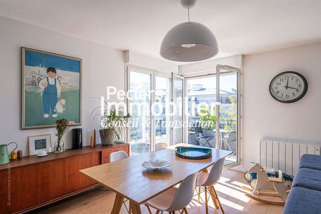 Appartement à RUEIL-MALMAISON
