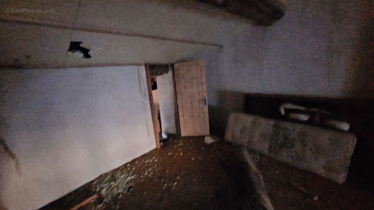 Maison à BUSSIERE-POITEVINE