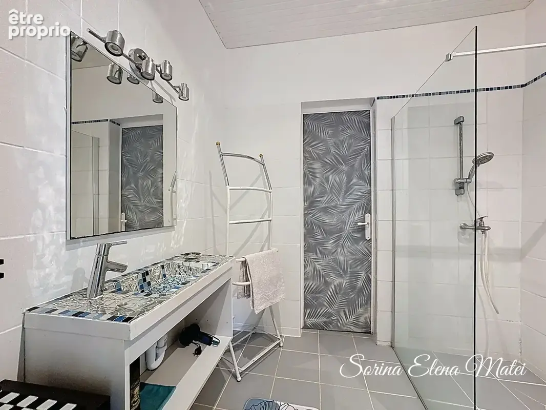 Maison avec piscine au cœur d’un écrin tropical - 5 pièces PETIT BOURG (971) - photo 17