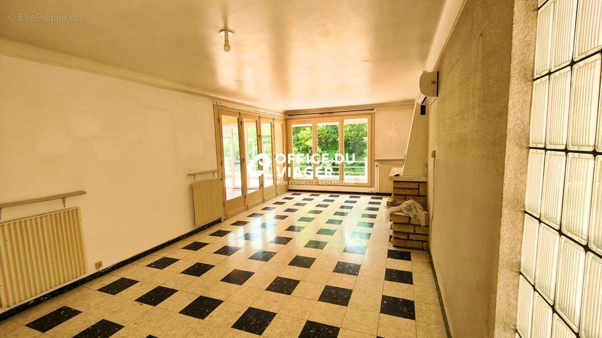 Maison - 4 pièces - 90 m² - photo 2