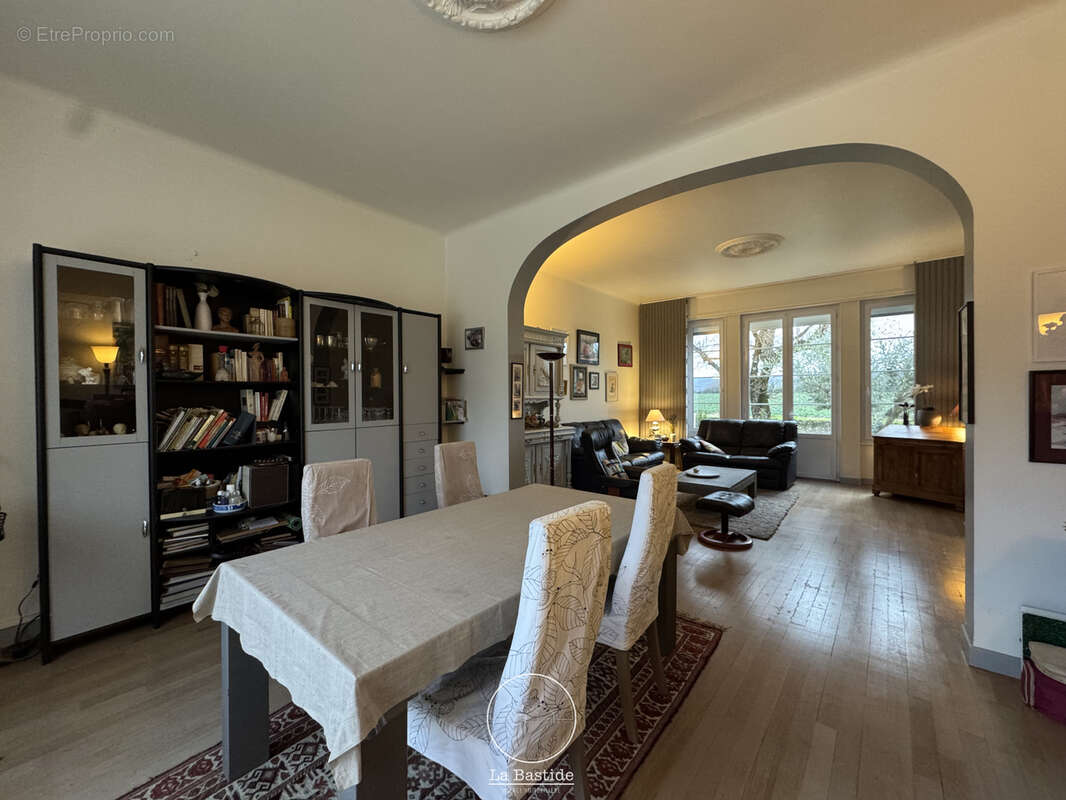 Maison à LA BATIE-ROLLAND