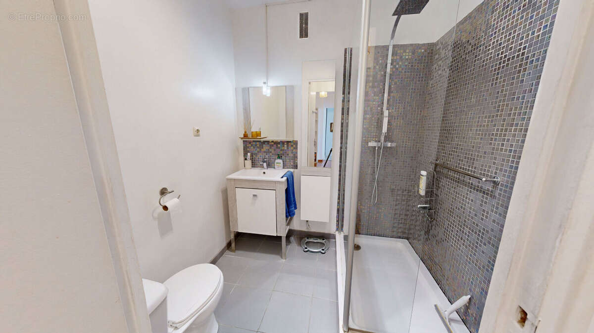 Appartement à MARSEILLE-9E