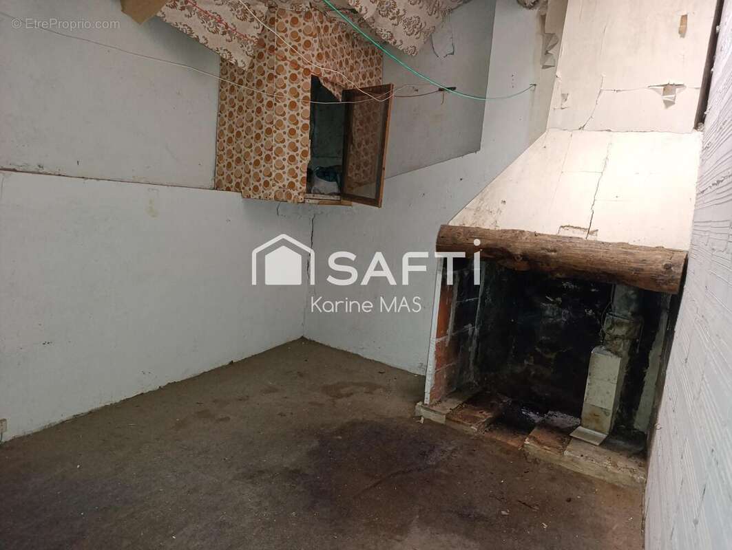 Maison 106 m² à Talairan  - photo 8