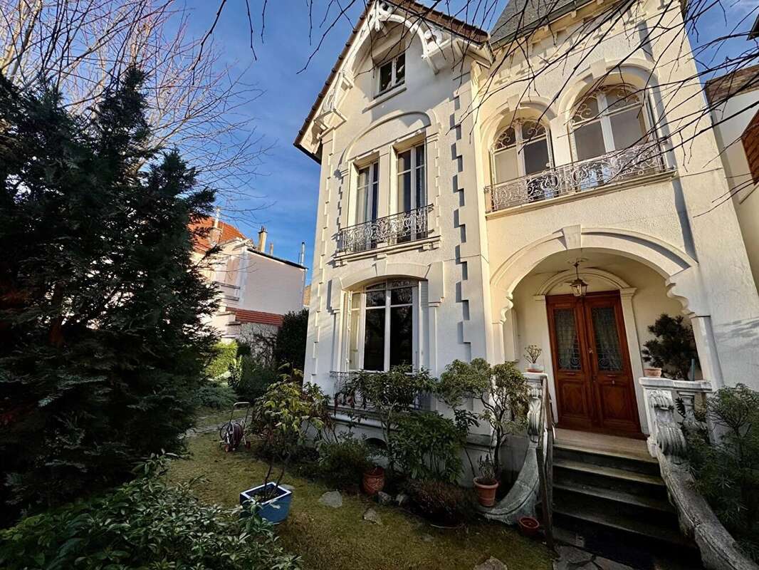 Maison à BOIS-COLOMBES