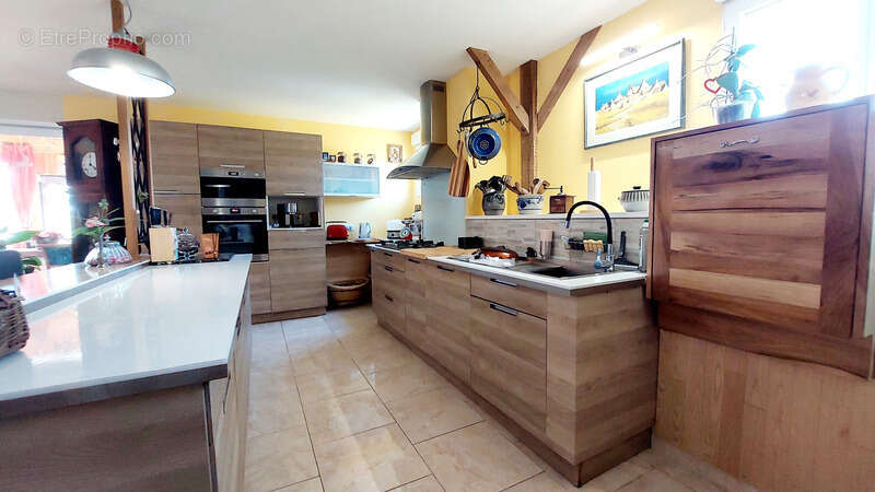 Maison de plain-pied rénovée avec piscine, terrasse couverte de 50 m² et chalet indépendant – Périgord Noir - photo 6