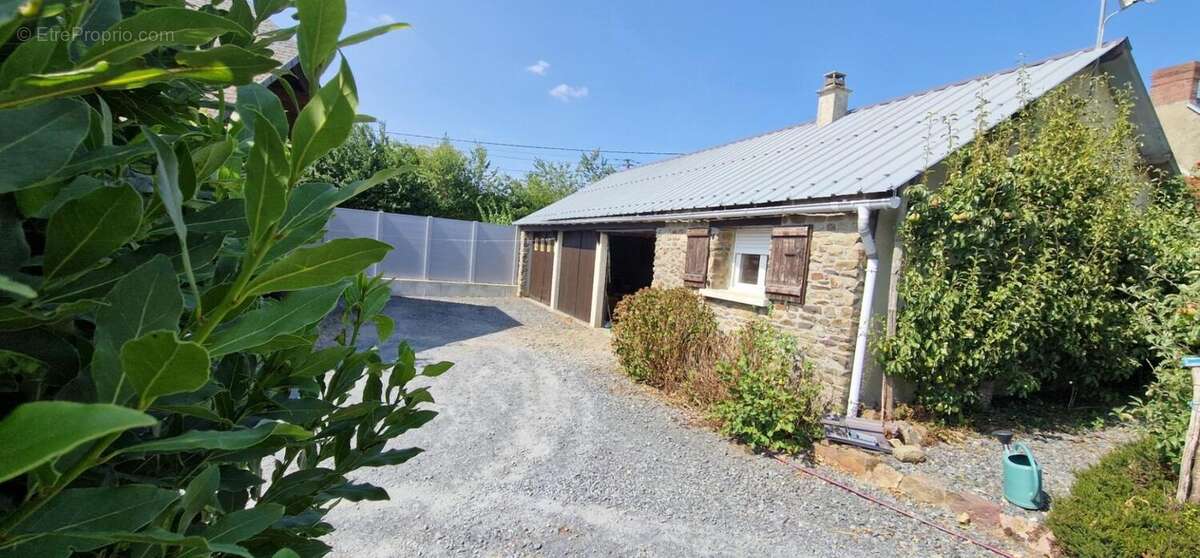  Coup de cœur à la campagne – Belle maison familiale 6 pièces de 140 m² avec véranda chauffée, dépendances, garages et jardin - photo 10