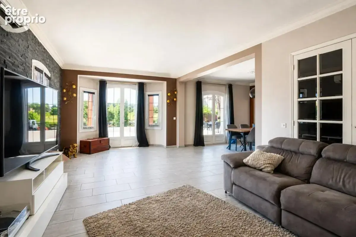 Maison de 6 pièces de 179 m² à Gabian - photo 6