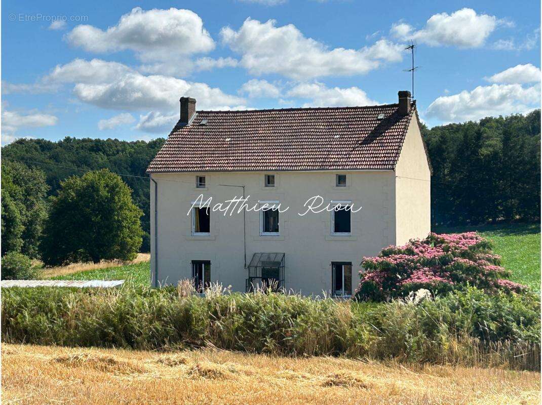 Maison à SAINT-DIZIER-LEYRENNE