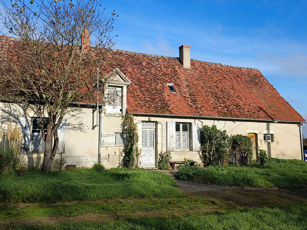 Maison à GARIGNY