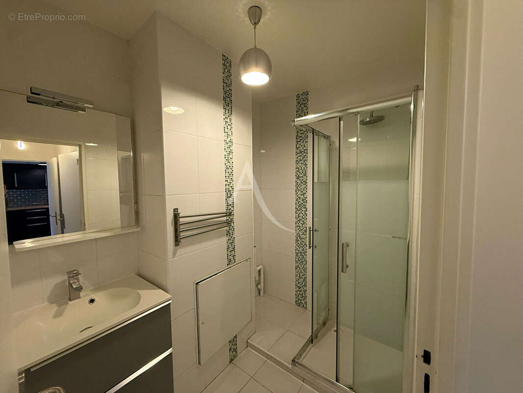 Appartement à PARIS-10E