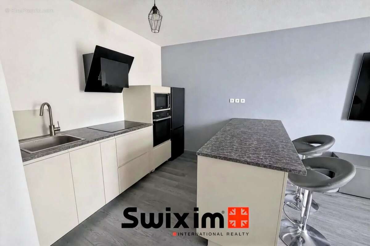 Appartement à PAREMPUYRE