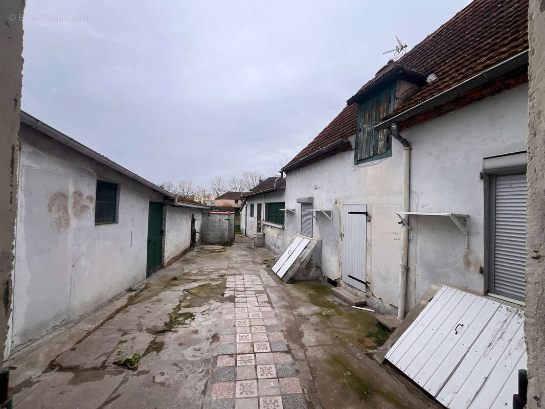 Maison à BESSAY-SUR-ALLIER