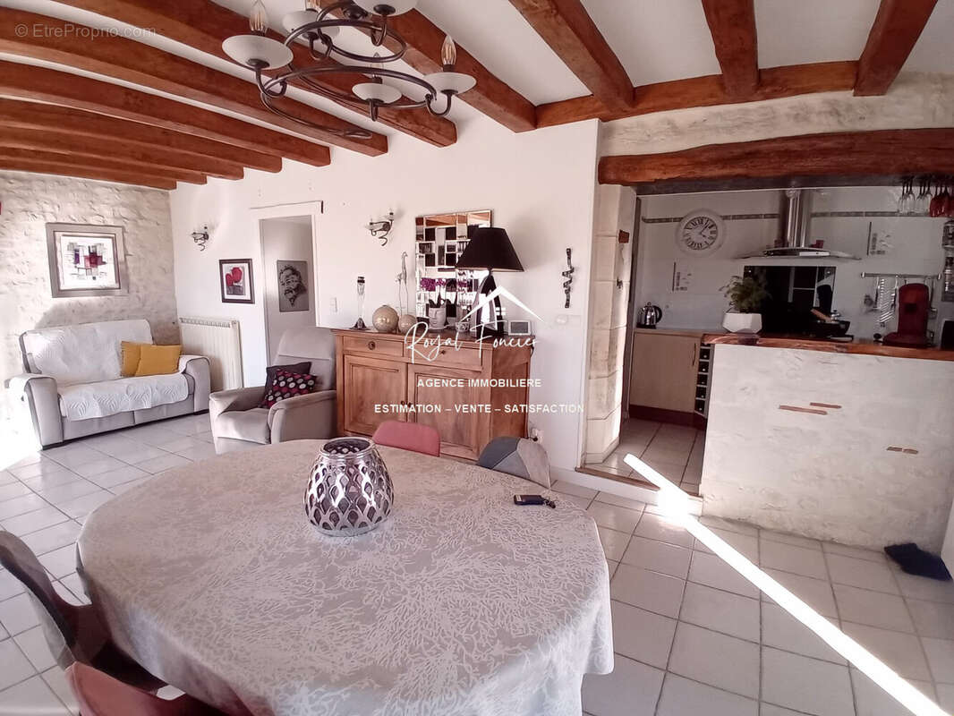 Maison à CHATELLERAULT