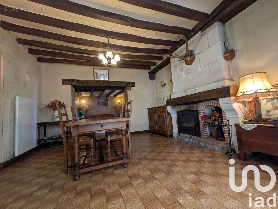 Maison 127 m² à Gizeux  - photo 6
