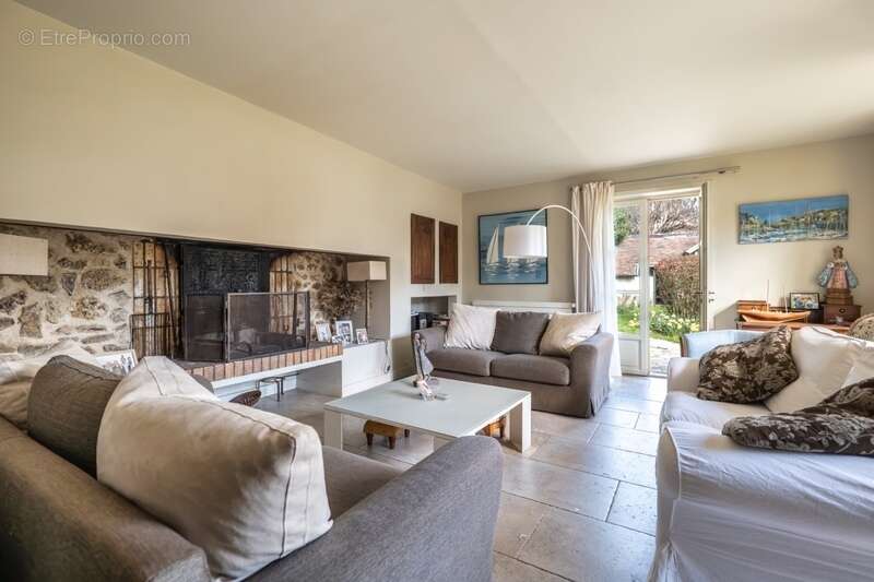 Maison à LOUVECIENNES