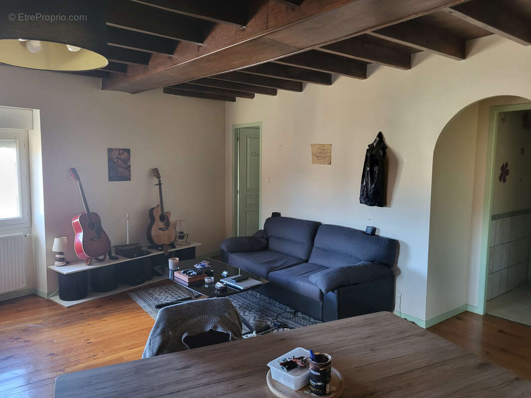 Appartement à SAINT-MARTIN-DE-RIBERAC