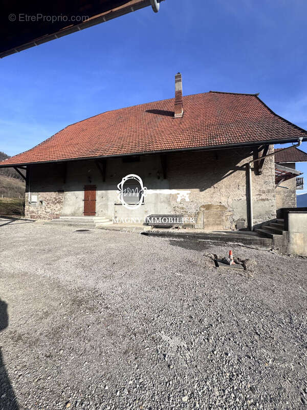 Maison 74 m² à Marignier  - photo 2