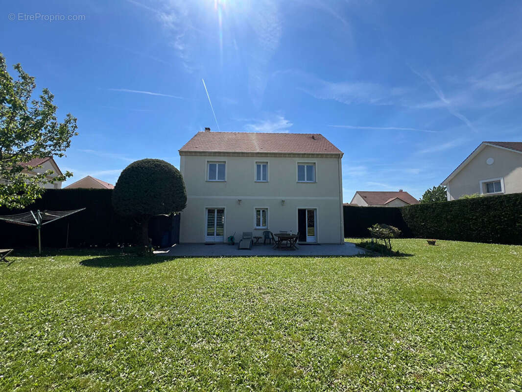 Maison à SAINT-WITZ