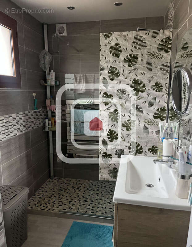 Maison à VAILLY-SUR-AISNE