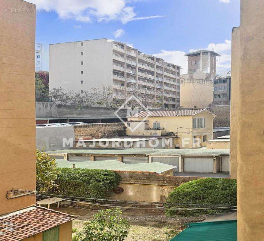 Appartement à MARSEILLE-7E