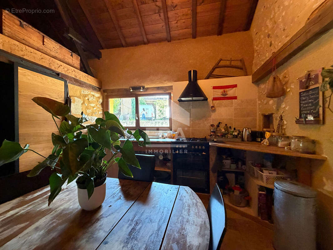 Maison 235m² à saint-pierre-de-chignac - photo 11