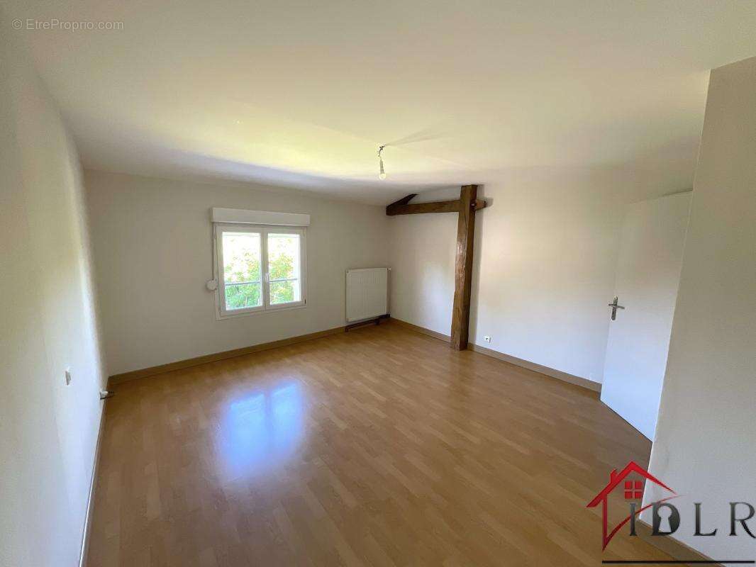 maison de type f6, 157 m2 sur un terrain de 533 m2 - photo 7