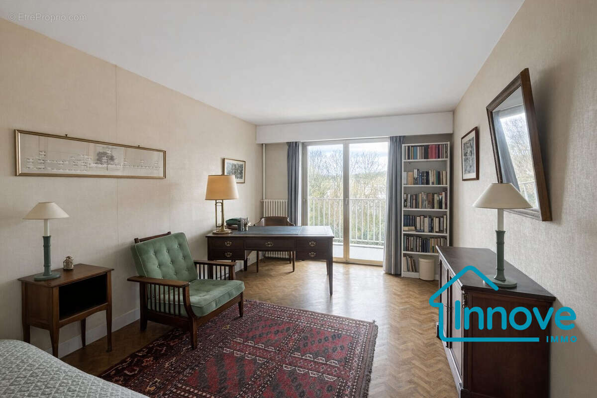 Appartement à VERSAILLES