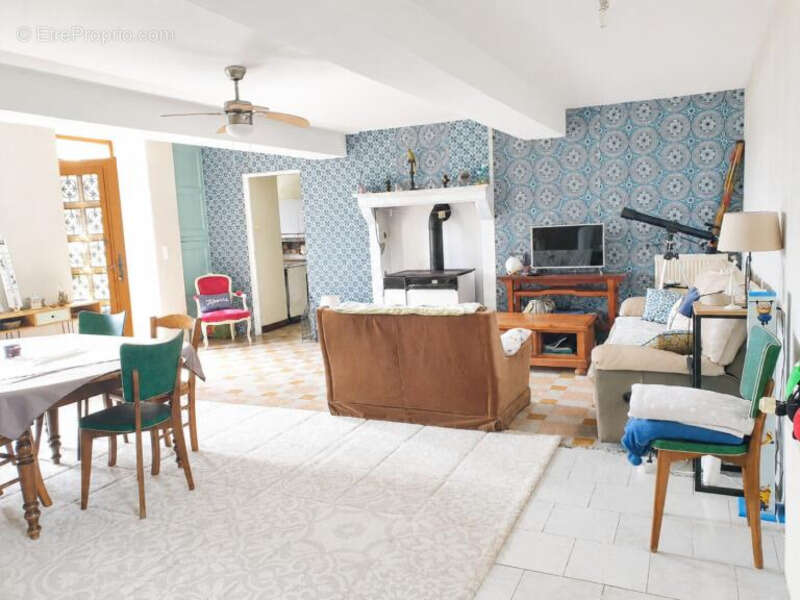 Maison à SAINTE-RADEGONDE