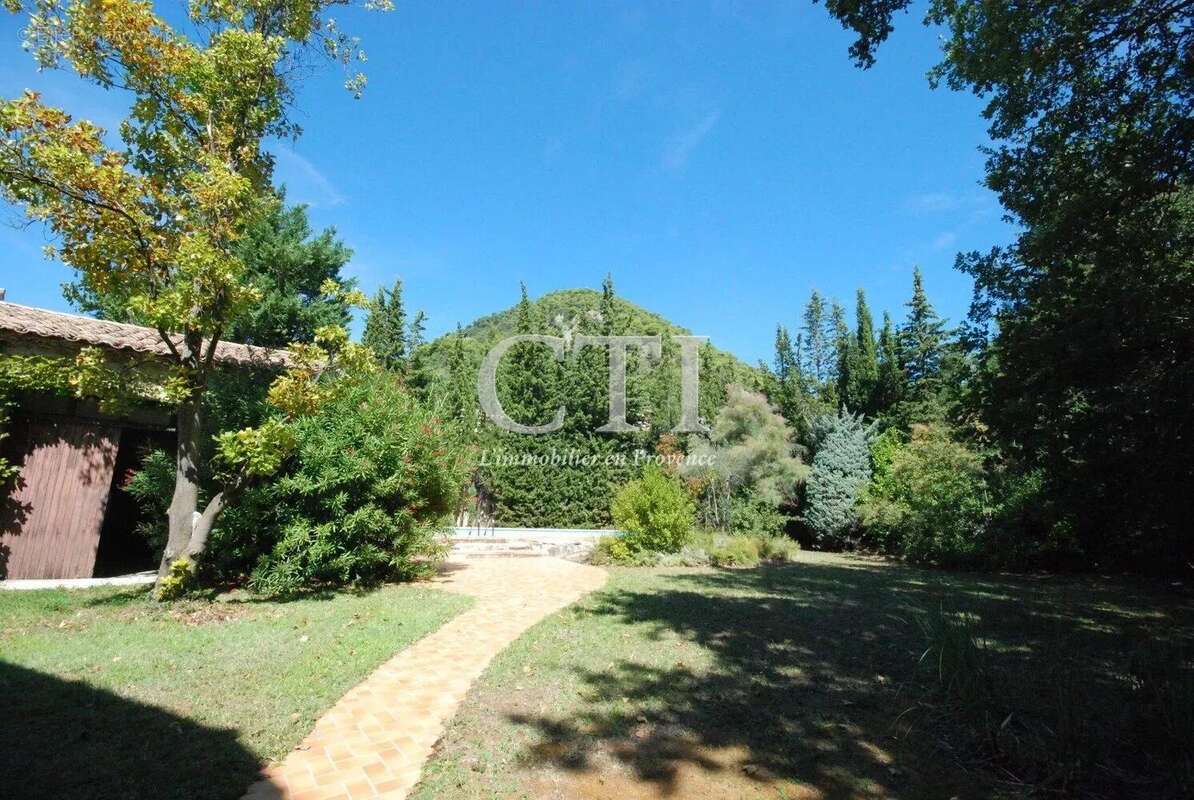 Maison à VAISON-LA-ROMAINE