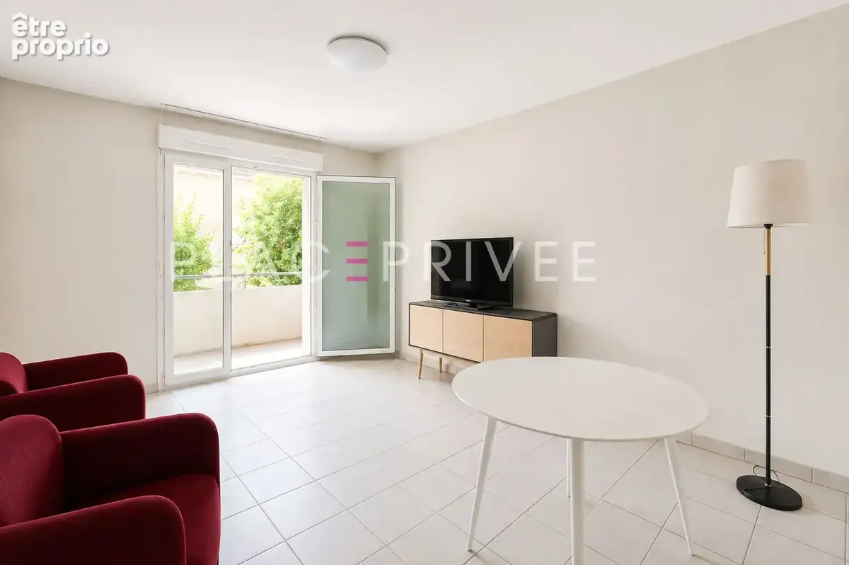 Appartement avec ascenseur - photo 2