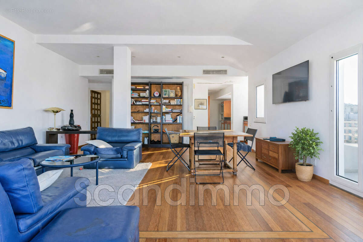 Appartement à MARSEILLE-7E