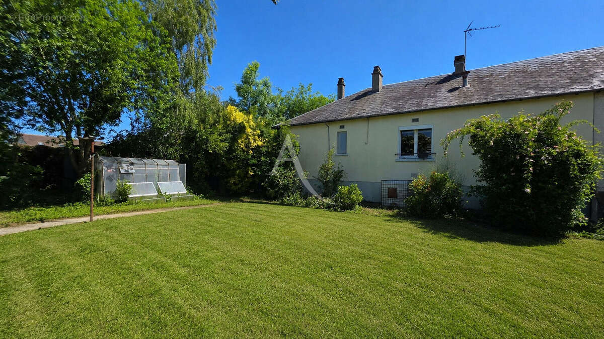 Maison à ETREPAGNY