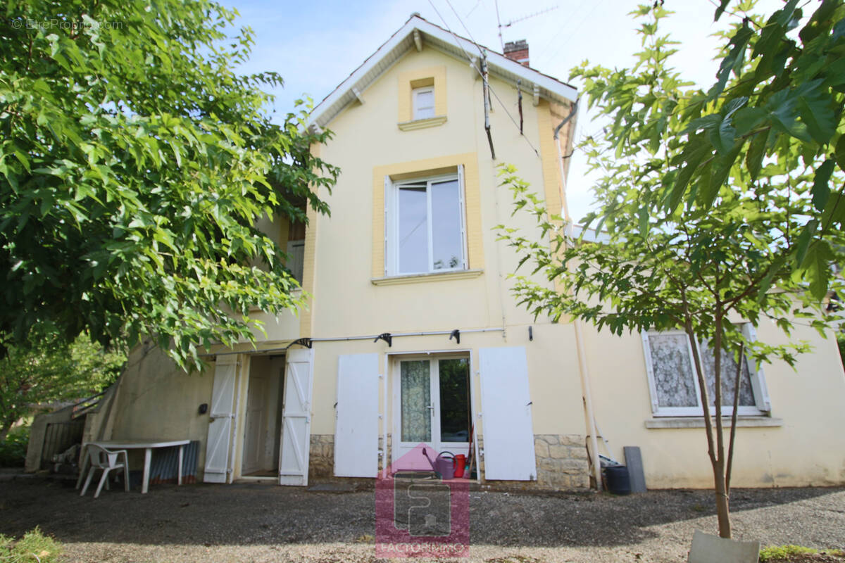 Maison à PUY-L'EVEQUE