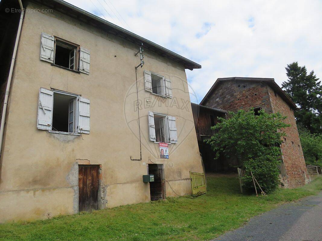 Maison à SAINT-NIZIER-D'AZERGUES