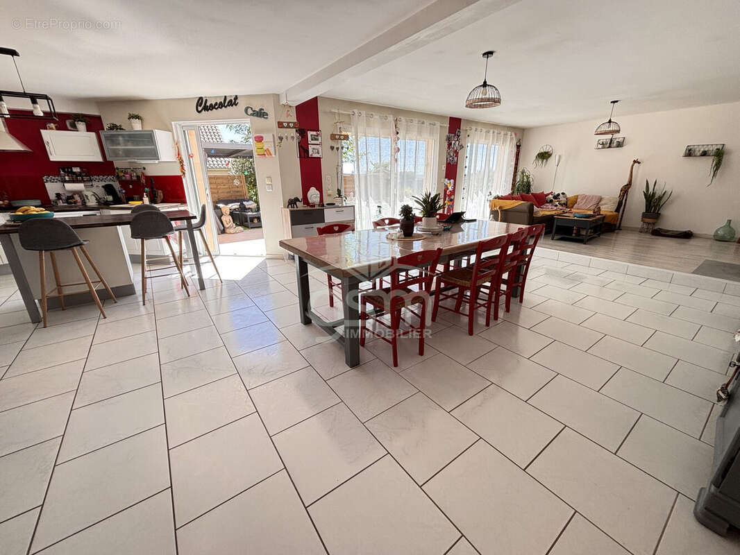 Maison à NOYANT-DE-TOURAINE
