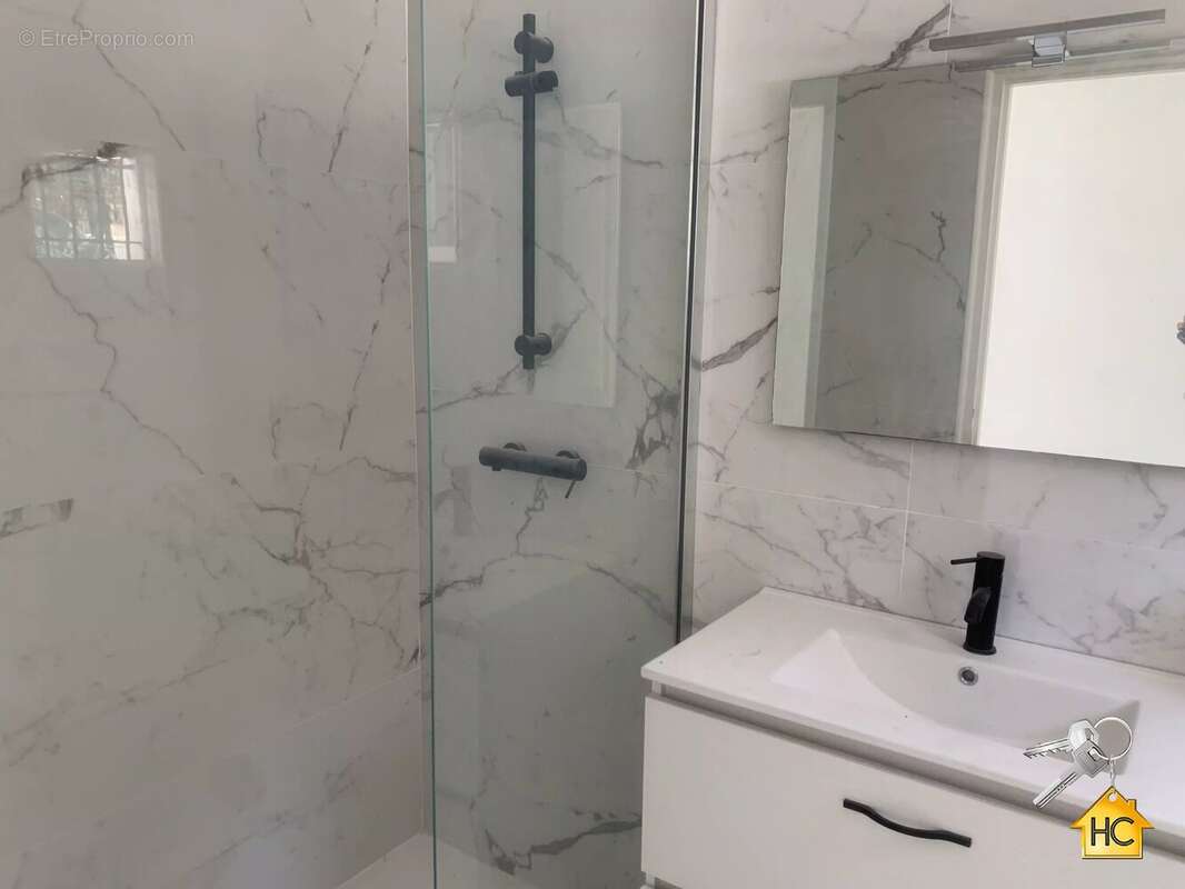 Appartement à LE CANNET
