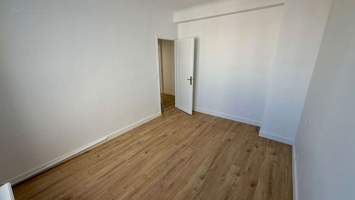 Appartement à ENGHIEN-LES-BAINS