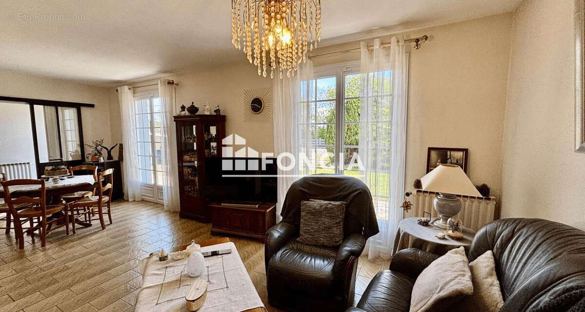 Maison à SAINT-SYMPHORIEN