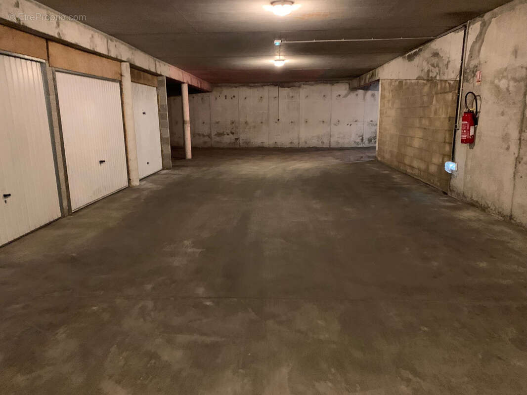 Reims residence 68 bd pommery - box garage 13m2 libre - photo 8