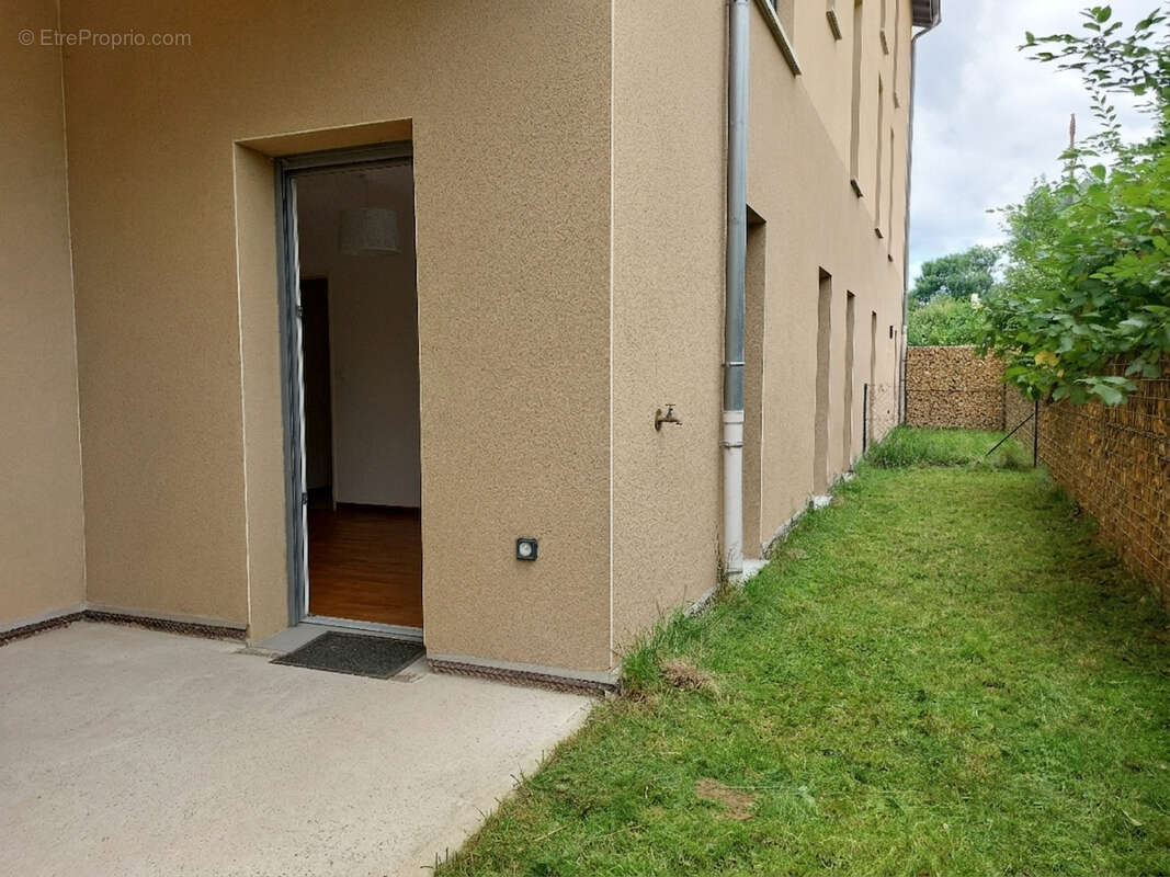 Appartement à LIERGUES