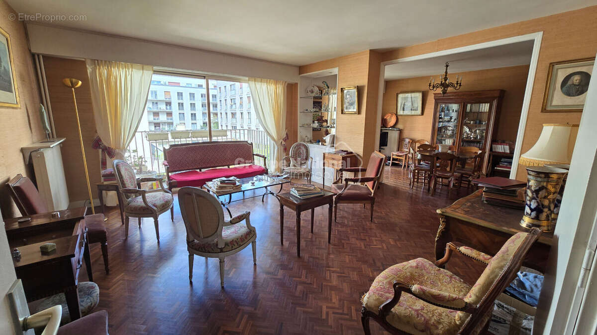Appartement à VERSAILLES