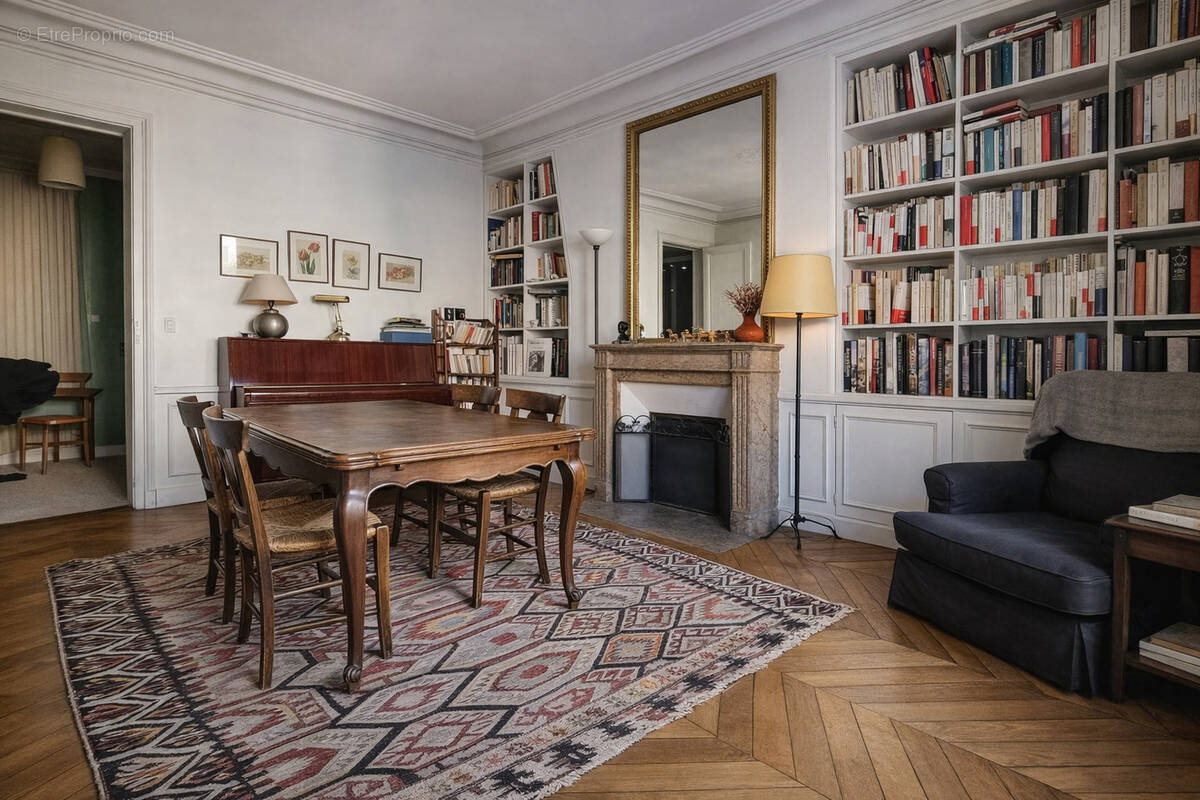 Appartement à PARIS-19E