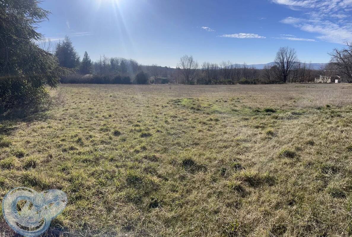 Terrain à REVEST-DU-BION
