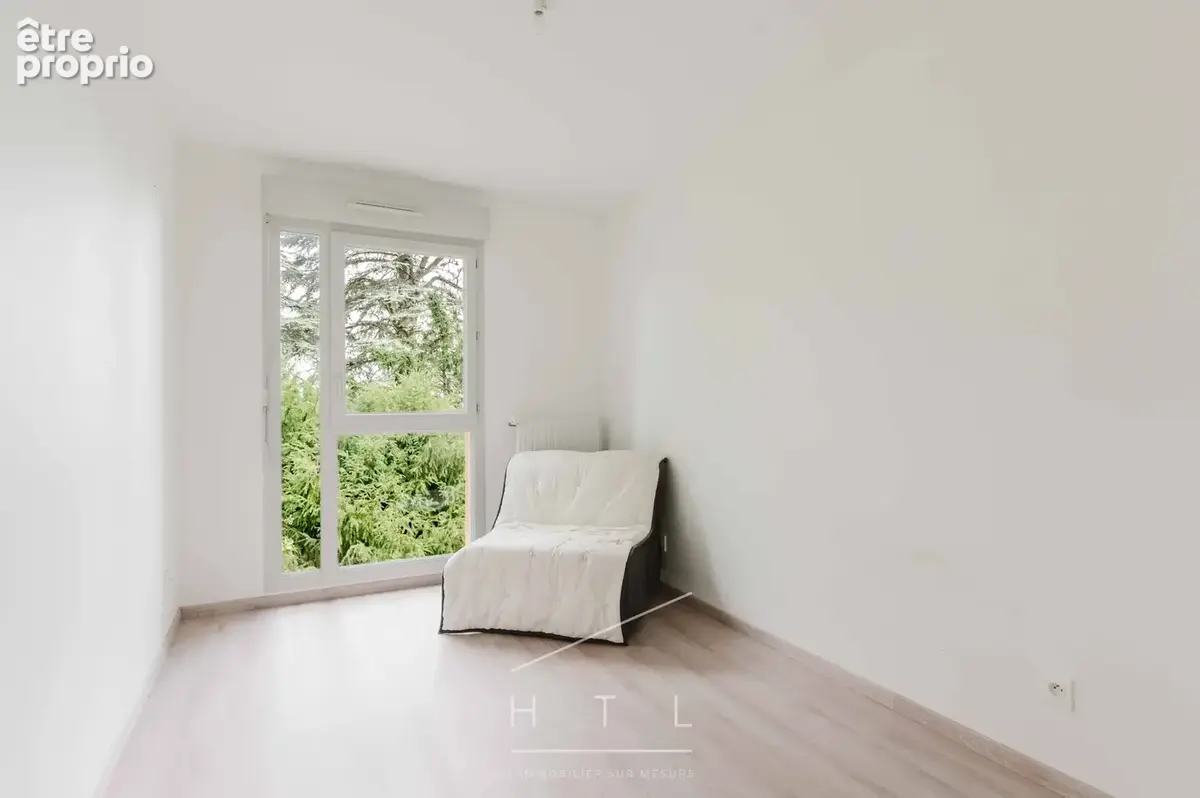 Appartement T3 au dernier étage avec balcon et garage à Saint-Germain-au-Mont-d'Or - photo 7
